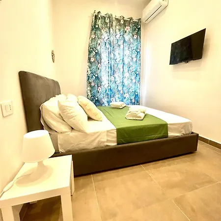 Fly Zone Bed & Breakfast 3*