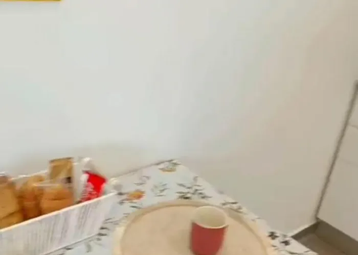 ベッド・アンド・ブレックファスト Fly Zone ナポリ