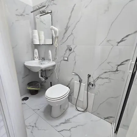 Fly Zone Frühstückspension