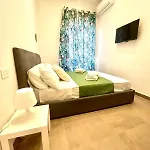 Fly Zone Bed and Breakfast 3*