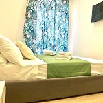 Bed and Breakfast Fly Zone