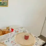 Bed and Breakfast Fly Zone Νάπολη