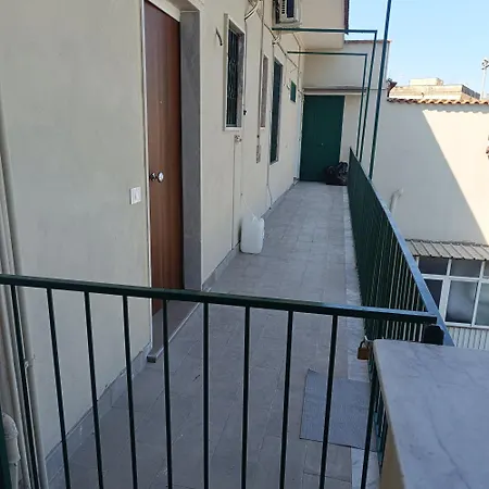 Fly Zone Bed & Breakfast Napoli